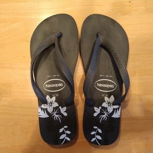 Mens Havaianas flip flops like new